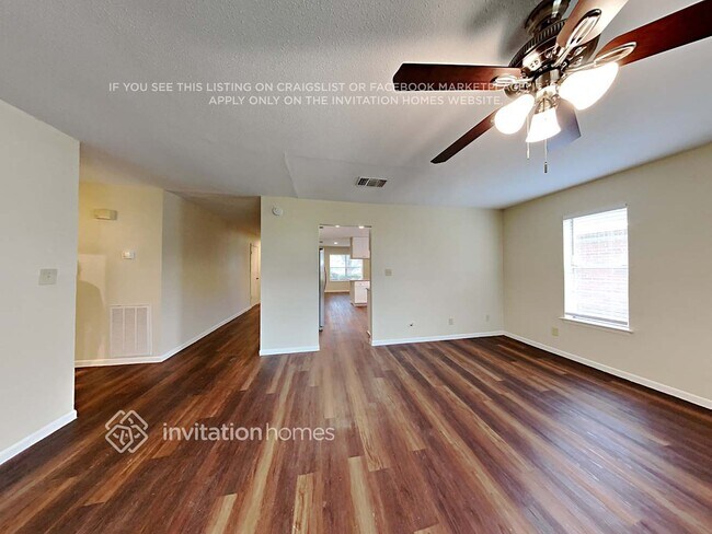 Building Photo - 4704 Woodway Ave