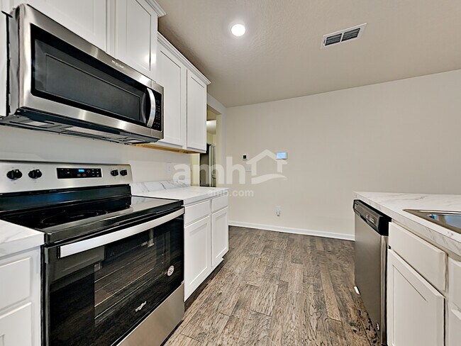 Building Photo - 3462 Lynn Court