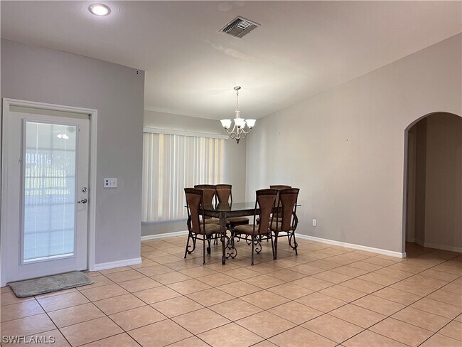Foto del edificio - 2117 NE 15th Ln