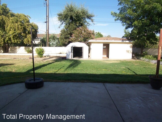 Building Photo - 3 br, 2 bath House - 750 Auburn St