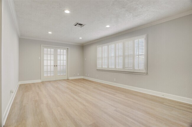 Foto del edificio - 4708 Mayfair St