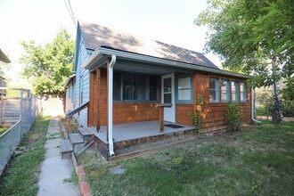 Building Photo - 1306 Marion St