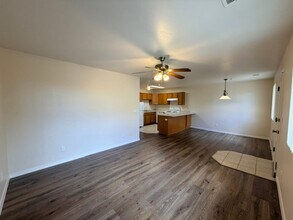 Building Photo - 440 Serenity Ct