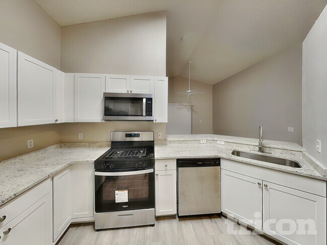 Building Photo - 2465 Hybrid Dr