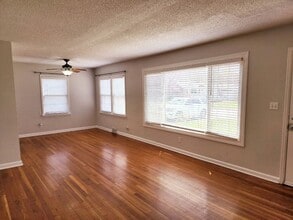 Building Photo - 1247 E Bennett St