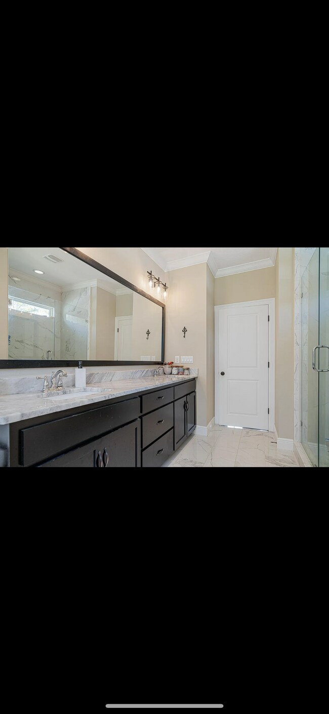 Foto del edificio - 6030 W Dogwood Dr