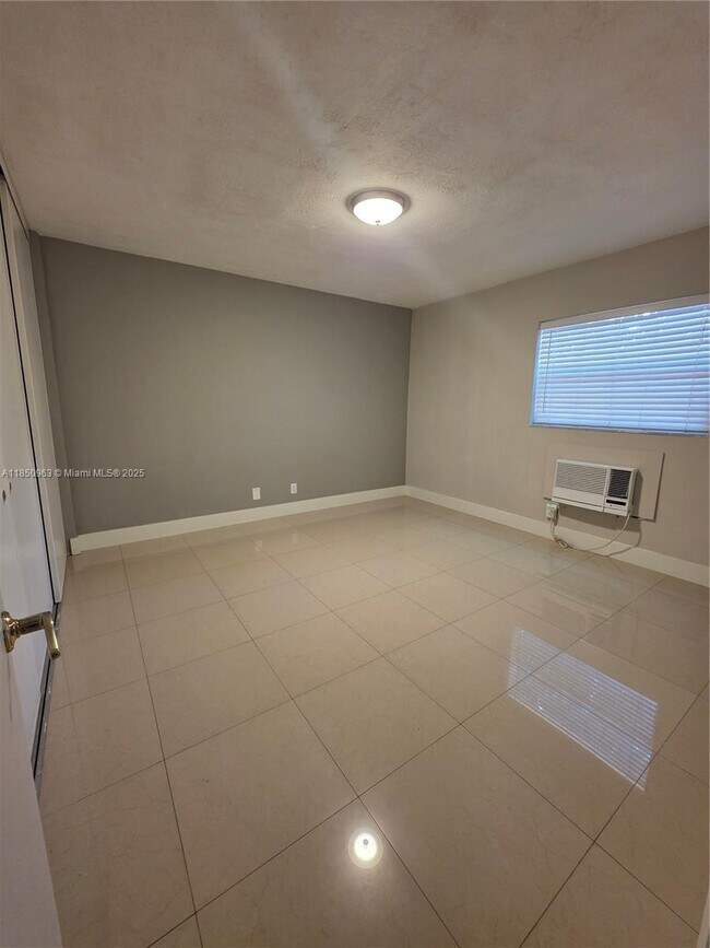 Foto del edificio - 2621 Grant St
