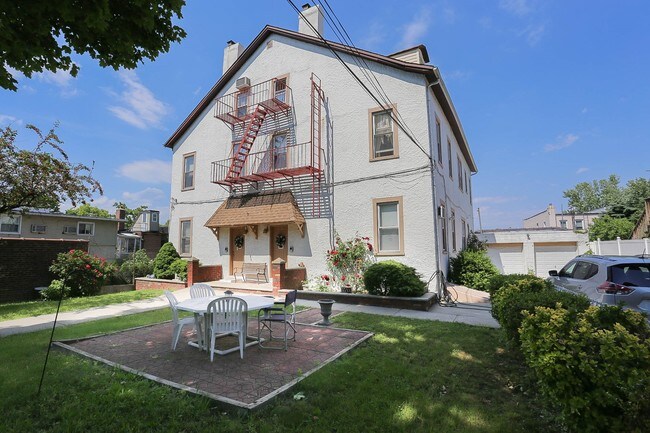 Foto del edificio - 1811-1815 21st Dr