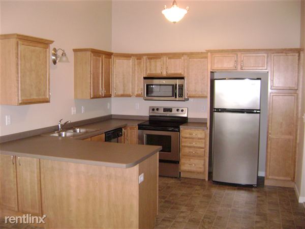 Building Photo - 5482 Bishops Blvd S