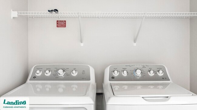 Building Photo - 556 Martin Rd SW