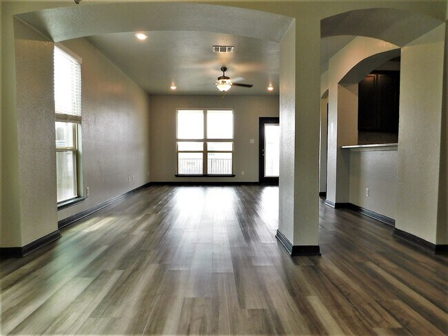 Foto del edificio - 3405 Addison St