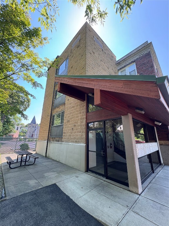 Building Photo - 2 Crandall St