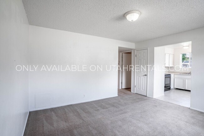 Foto del edificio - 657 N 100 W