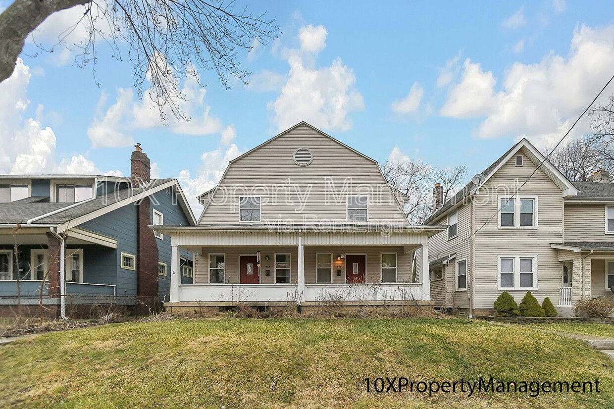 Primary Photo - 454 E Tompkins St