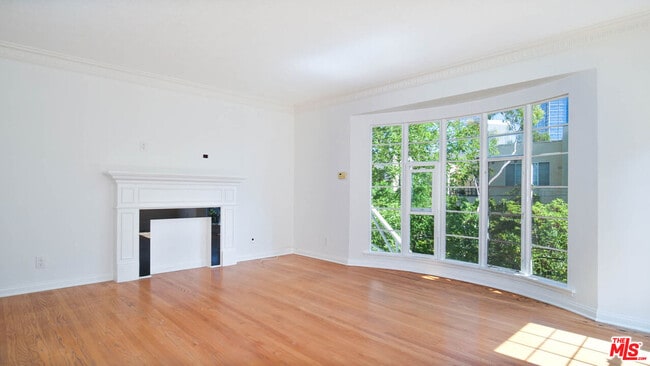 Building Photo - 1856 Pandora Ave