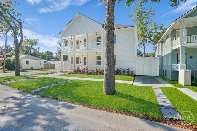 Foto del edificio - 773 E Duffy St