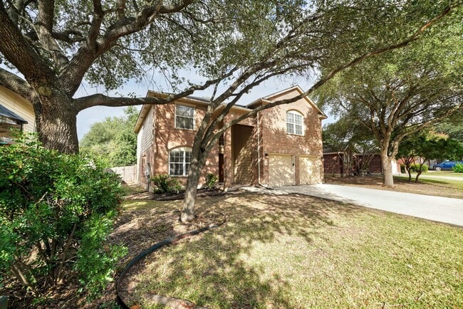 Building Photo - Beautiful Rental now available in Thistle ...