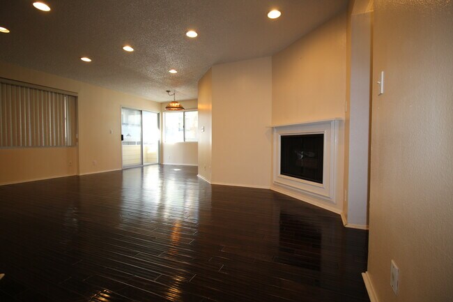 Foto del edificio - 26780 Claudette St