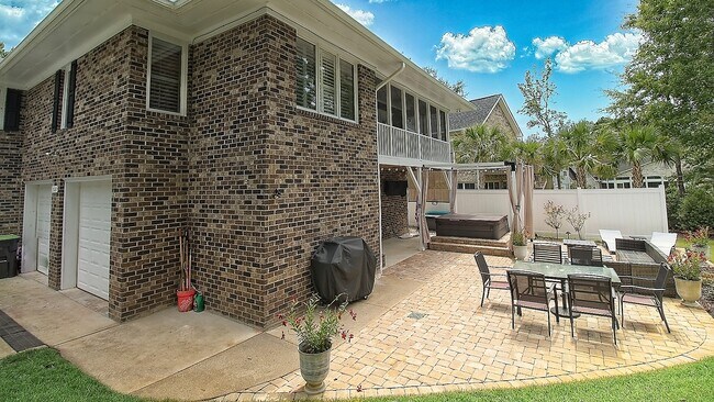 Building Photo - 3327 Kings Mill Pl