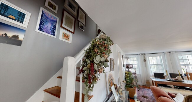 Building Photo - 40 Gibson St