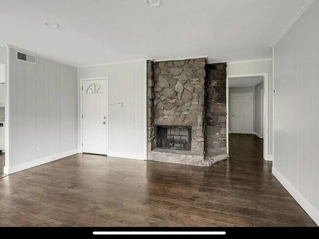 Photo - 2939 Mountain Terrace St House