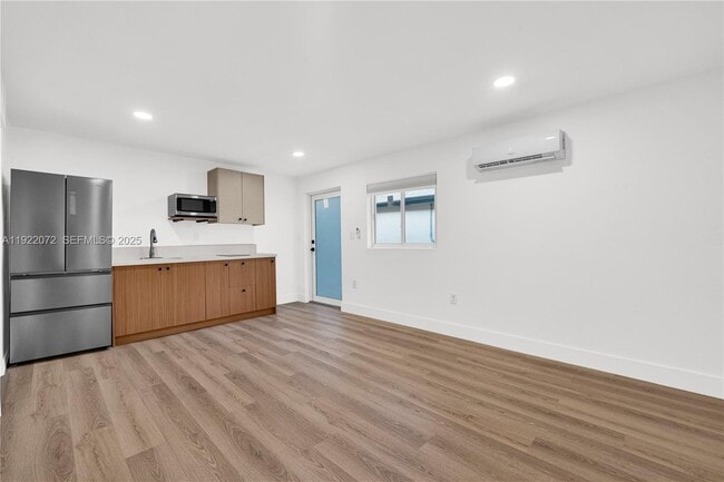 Foto del edificio - 4701 SW 104th Ct