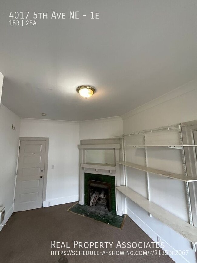 Foto del edificio - 4017 5th Ave NE