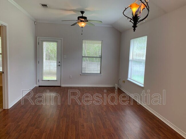 Building Photo - 13650 Lawton Ln