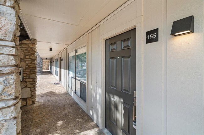 Foto del edificio - 500 E Riverside Dr