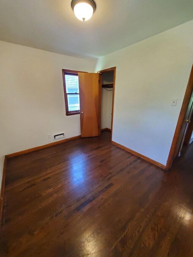 Foto del edificio - 3 Bedroom Single Family