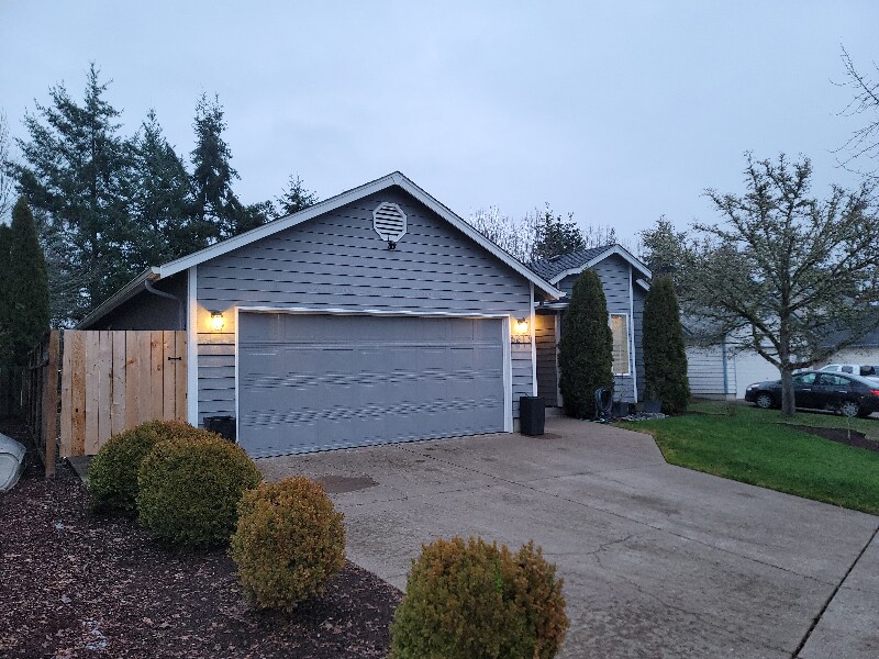 Foto principal - 5617 SW Windflower Dr