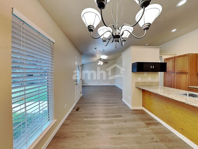 Foto del edificio - 1745 W McGlinchey St