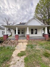 Building Photo - 1110 Adams St