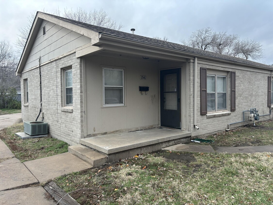 1941 N Garland St, Wichita, KS 67203 - House Rental in Wichita, KS ...