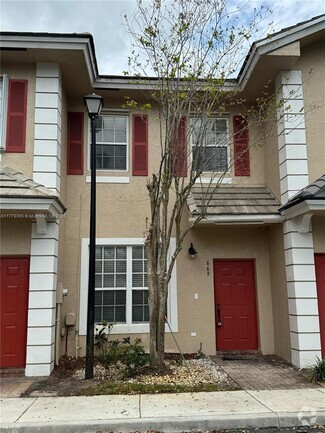 Building Photo - 669 NW 42nd Ave