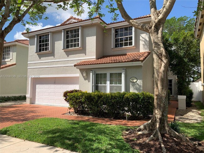 Foto del edificio - 818 Garnet Cir
