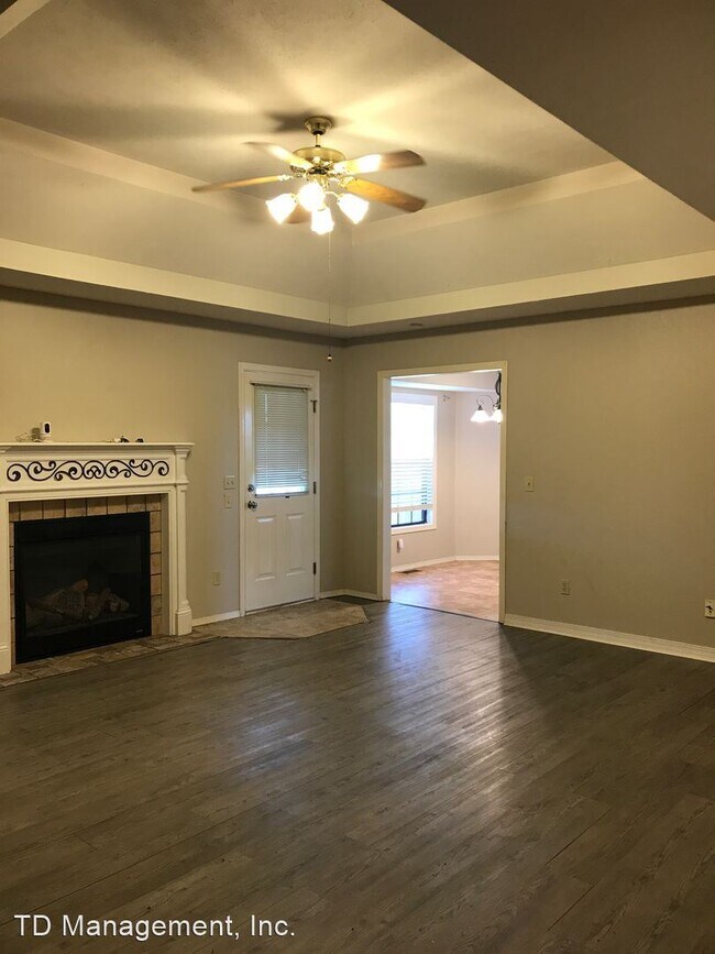 Foto del edificio - 3 br, 2 bath House - 572 S Bradford Ave