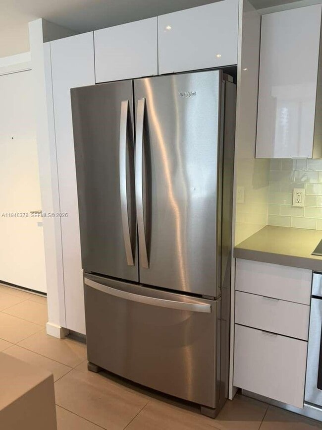 Building Photo - 1600 NE 1st Ave