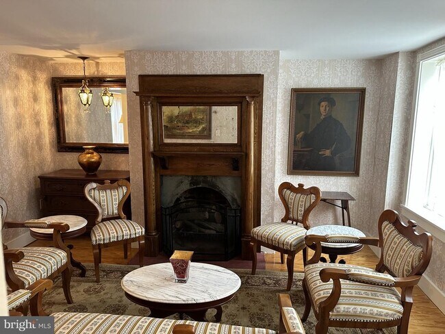 Foto del edificio - 1627 Aliceanna St