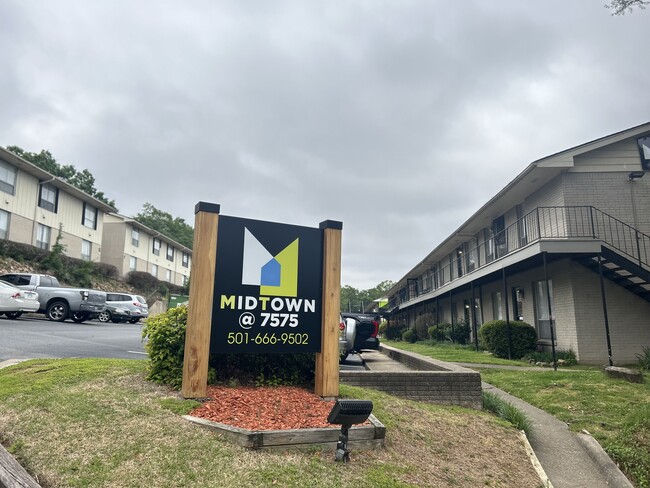 Foto del edificio - Midtown @ 7575