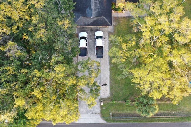 Foto del edificio - 3416 S 70th St