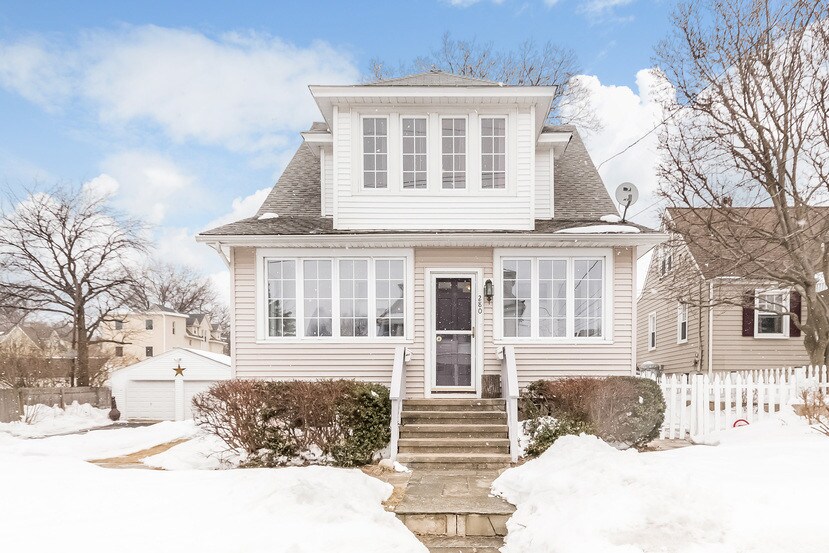 Primary Photo - 280 Halley Ave