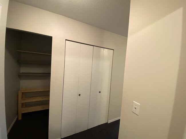 Photo du bâtiment - 3215 Cowichan Lake Rd