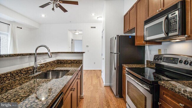 Foto del edificio - 1521 27th St SE