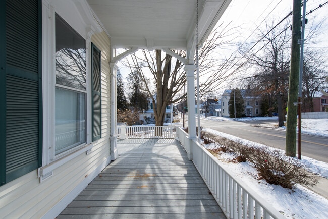 Building Photo - 229 Miller Ave