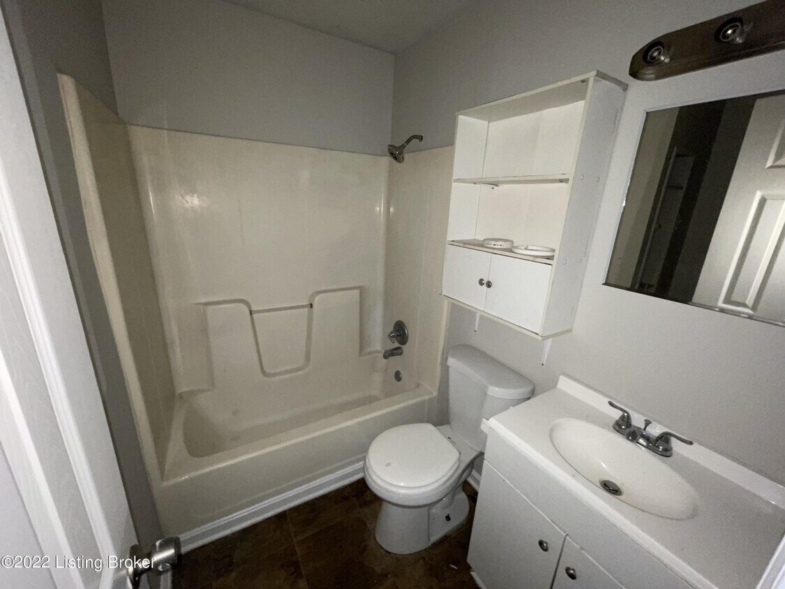 Foto del edificio - 13211 Forge Cir