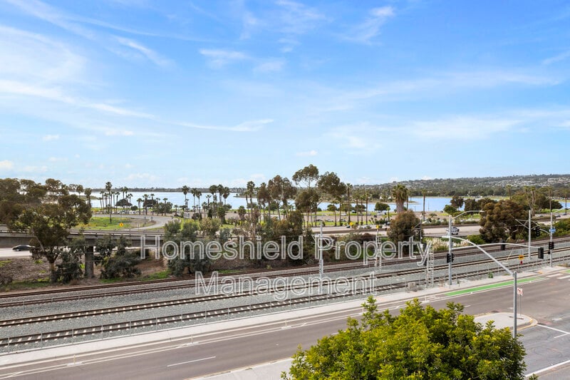 Primary Photo - 2727 Morena Blvd