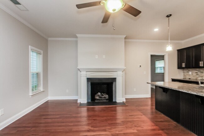 Building Photo - 2634 Eight Iron Dr