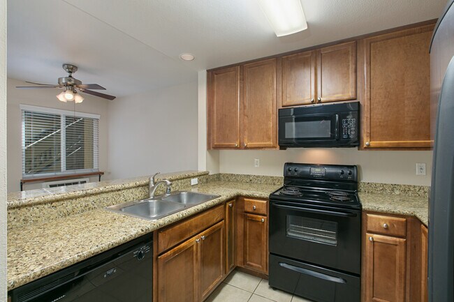 Building Photo - 145 W El Norte Pky