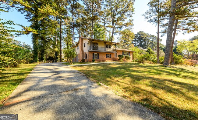 Foto del edificio - 462 Emily Dr SW